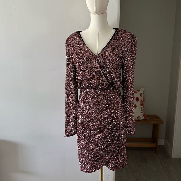 ASTR The Label Paris Sequin Faux Wrap Cocktail Dress New! - Picture 3 of 6